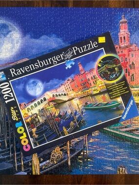 🧩 1200 piece Ravensburger “Full Moon in Venice”. Color Star Line. Complete.
